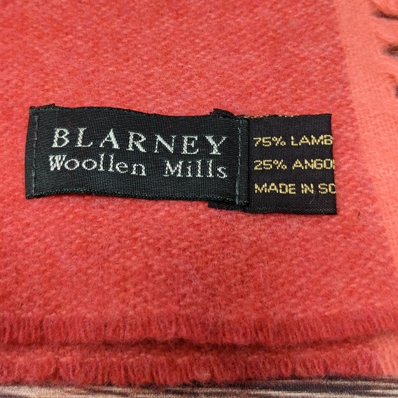 BLARNEY WOOLEN MILLS Warm Lambswool & Angora PINK - Picture 5 of 5